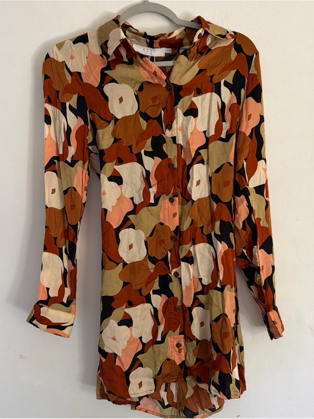 ASTR Multi-Color Floral Button-Up Blouse